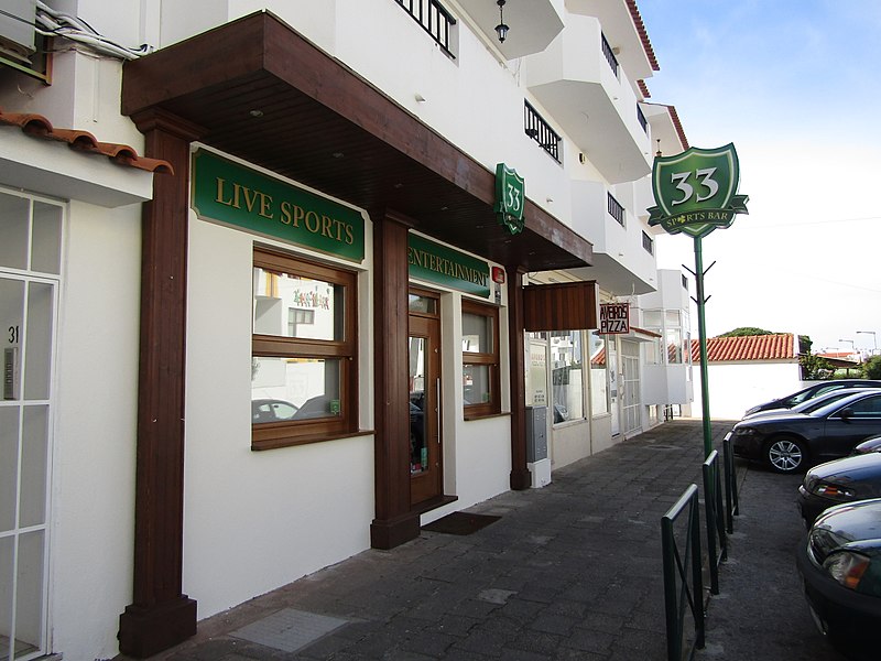 File:2018-02-19 The 33 Sports Bar, Rua Alexandre Herculano, Albufeira.JPG