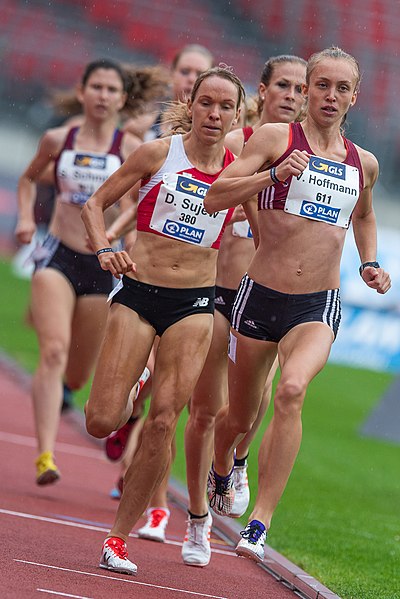 File:2018 DM Leichtathletik - 1500 Meter Lauf Frauen - by 2eight - 8SC9964.jpg