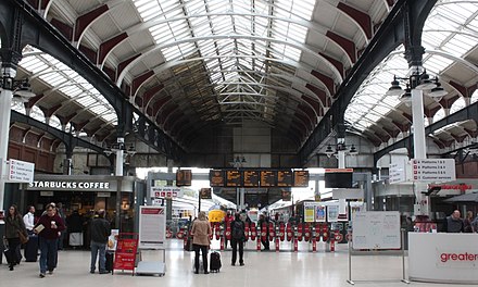 Station concourse with the platforms ahead