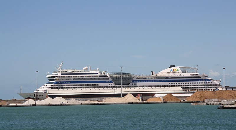 File:AIDA Cruises AIDAblu 01.JPG