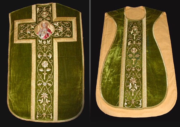 A "fiddleback" chasuble, the use of which by a priest could lead to prosecution