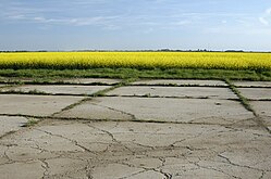 Руїни військового аеродрому