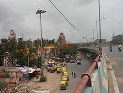 Puri Jagannath temple dan besar patung Hanuman di Agara