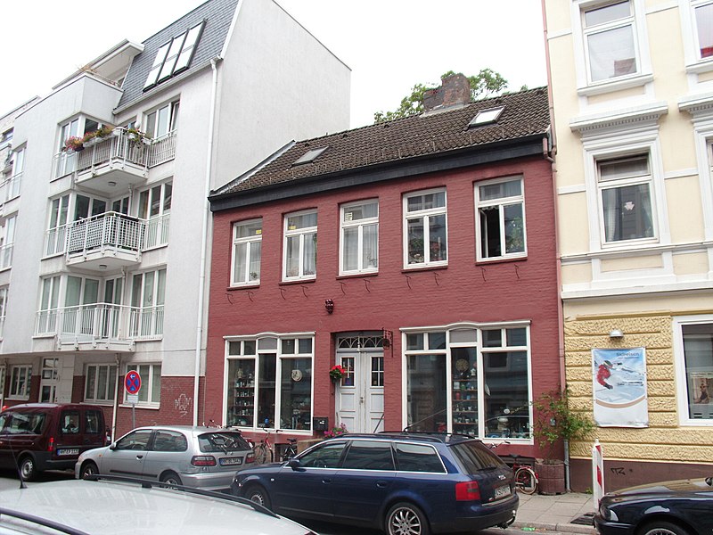 File:Bahrenfelder Strasse 8.JPG