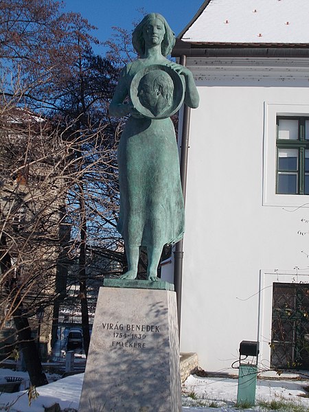 File:Benedek Virág Memorial by Pál Pátzay in Tabán, 2016 Budapest.jpg