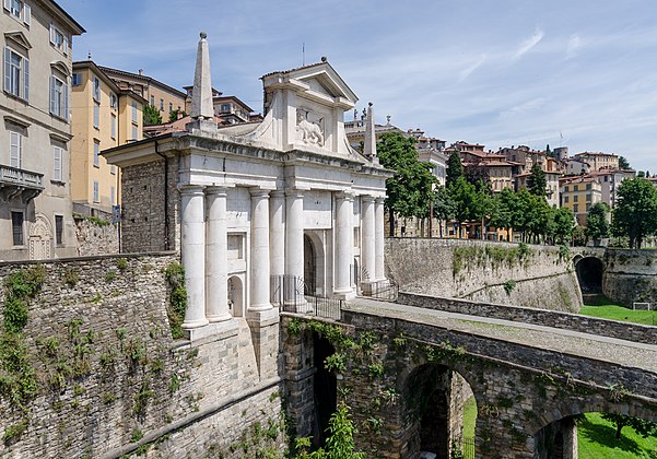 La Porta San Giacomo.