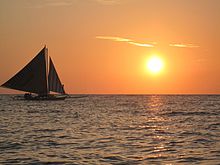 A paraw sailing on Boracay Island Boracay Sailing Paraw.jpg