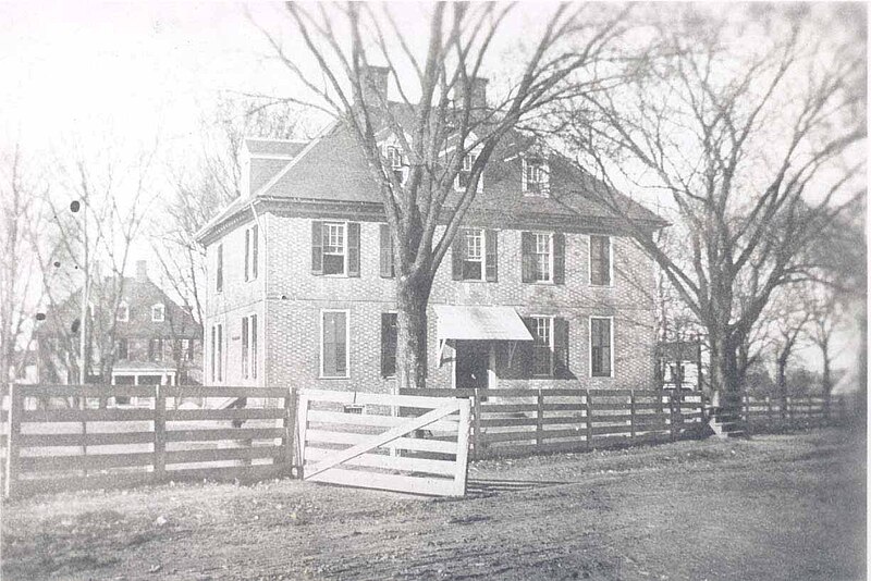 File:Brafferton Building c1907.jpg