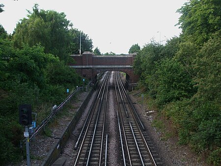 Buckhurst Hill stn high eastbound.JPG