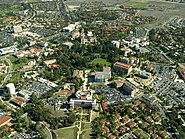 Campus_of_the_University_of_California%2C_Irvine_%28aerial_view%2C_circa_2006%29.jpg