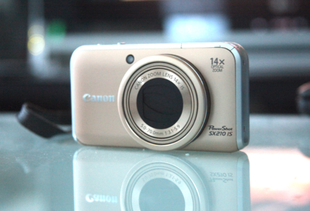 The Canon PowerShot SX210 uses the DIGIC 4 processor.