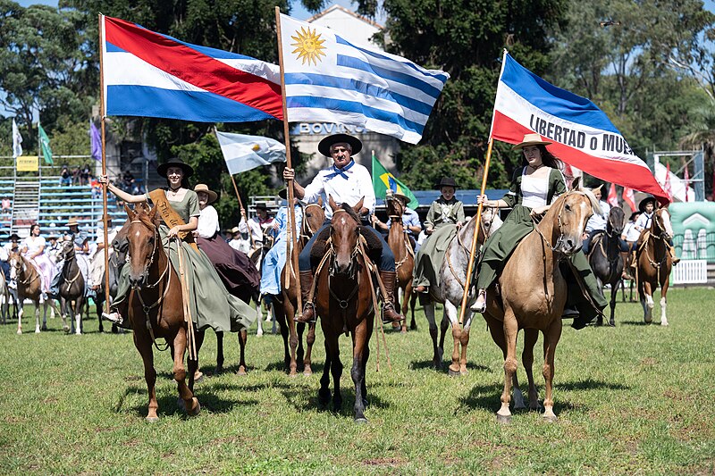 File:Ceremonia inaugural de la semana Criolla 2024 20.jpg