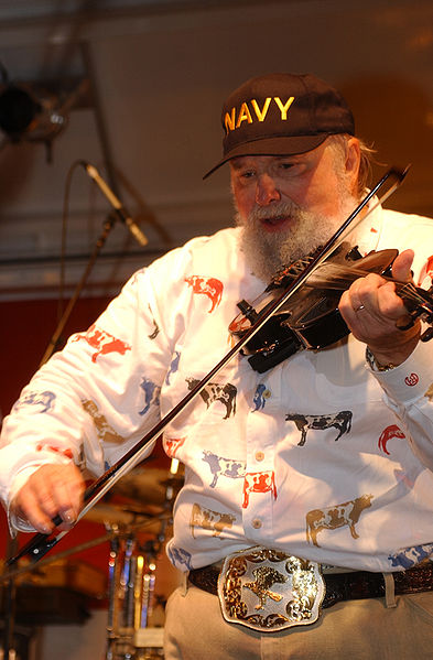 Daniels performing at the U.S. Naval Station Great Lakes, September 11, 2003.