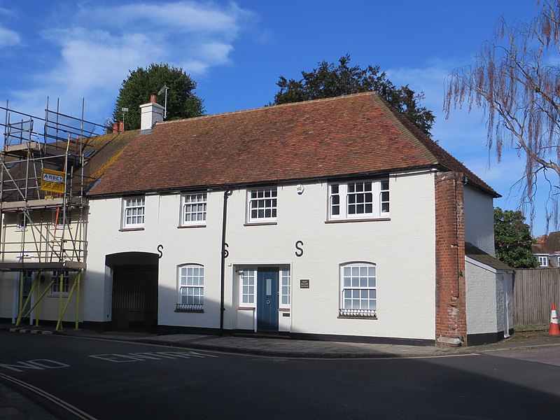 File:Chichester - East Pallant Cottage - 20220924095714.jpg