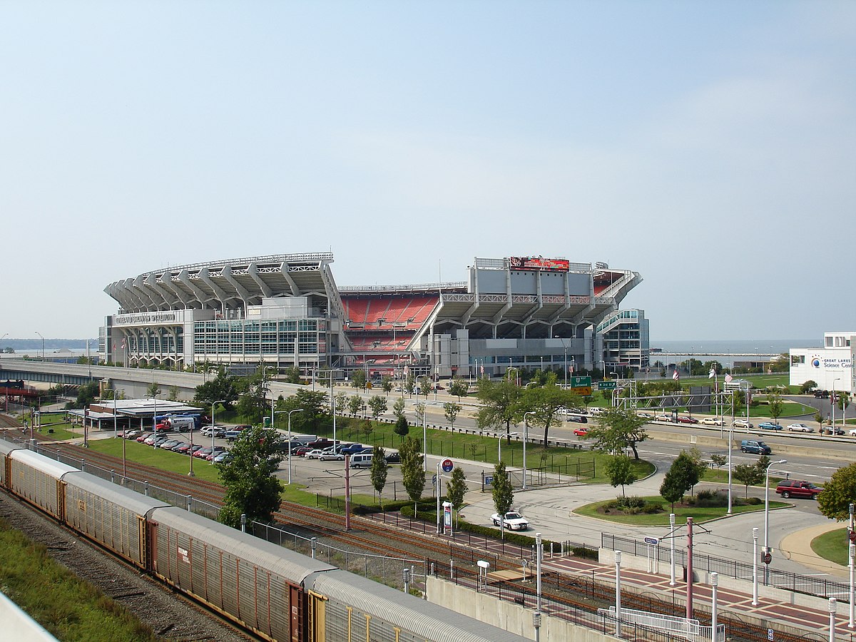 Top Moments: No. 30 - Browns win final game at Municipal Stadium