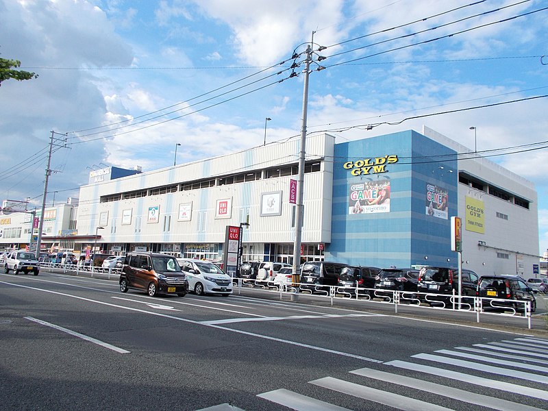 File:Commercial Mall Hakata 03.jpg