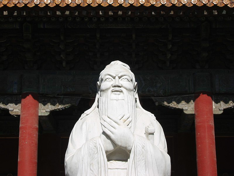 File:Confucius statue in beijing.jpg