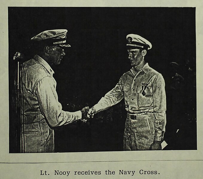 File:Cornelius N. Nooy (US Navy) is awarded the Navy Cross, in 1944.jpg