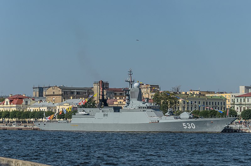 File:Corvette Steregushchiy in SPB.jpg