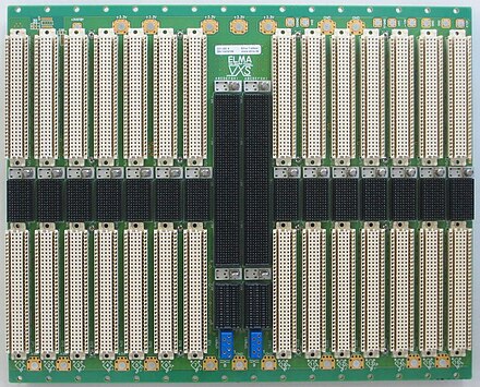 Backplane with VXS connectors (black)