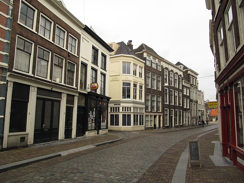 File:Dordrecht - Prinsenstraat.jpg