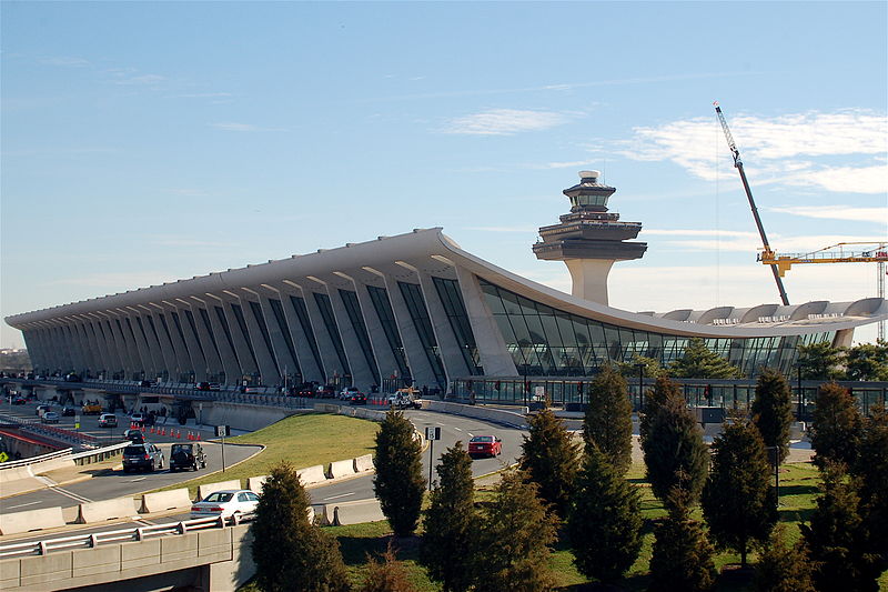 File:Dulles Airport Terminal.jpg