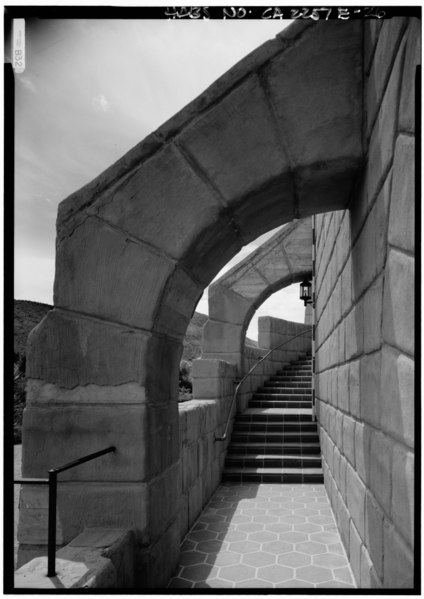 File:EAST FRONT, OUTSIDE STAIRWAY BENEATH TWO BUTTRESSES TO PAVILION - Death Valley Ranch, Power House, Death Valley Junction, Inyo County, CA HABS CAL,14-DVNM,1-E-26.tif