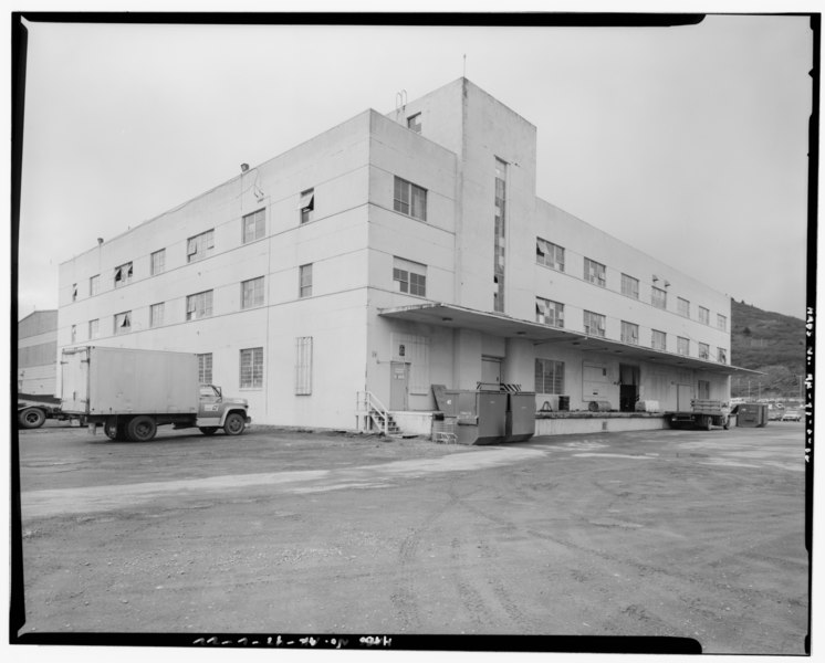 File:EXTERIOR VIEW LOOKING WEST - Kodiak Naval Operating Base, General Storehouse, U.S. Coast Guard Station, Kodiak, Kodiak Island Borough, AK HABS AK,12-KODI,2L-22.tif