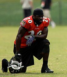 Ravens' free safety Ed Reed at training camp, 2008 Ed Reed 2008-08-13.jpg