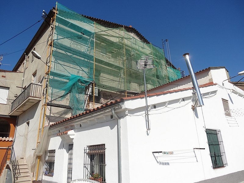 File:Edifici principal de la Colònia Vallès - 2014 - 07.JPG