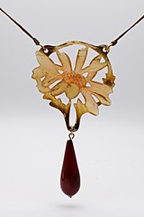 Elizabeth Bonté Art Nouveau horn necklace