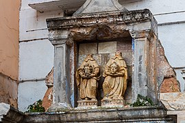 Estatuas de San Félix y Santa Régula.