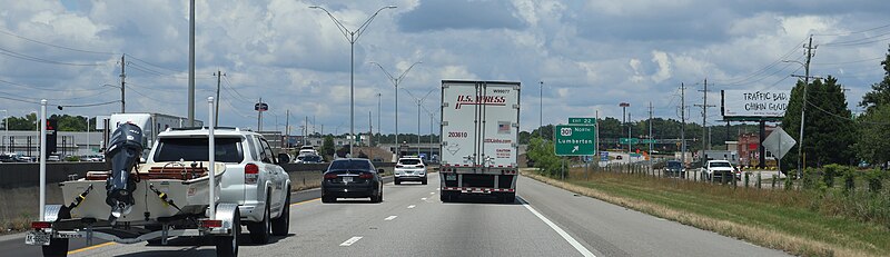 File:Exit 22 on Interstate 95 North 03.jpg