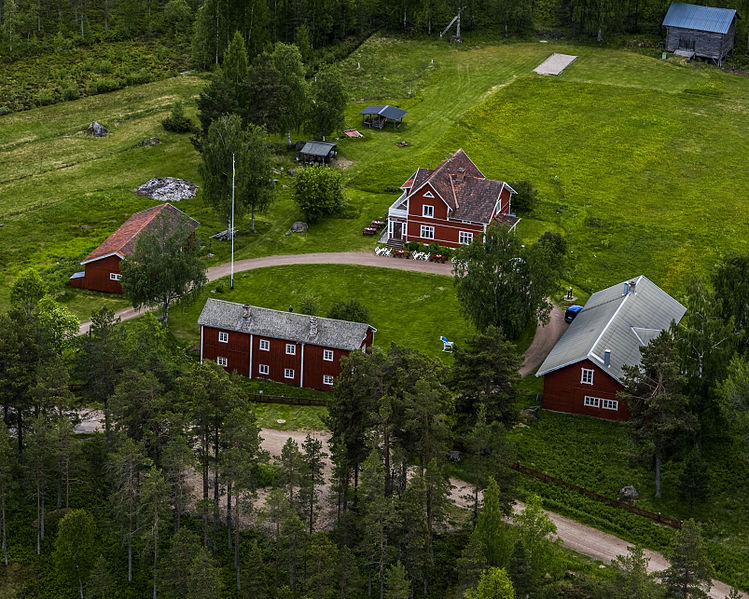 File:Fågelsjö Gammelgård 2.jpg