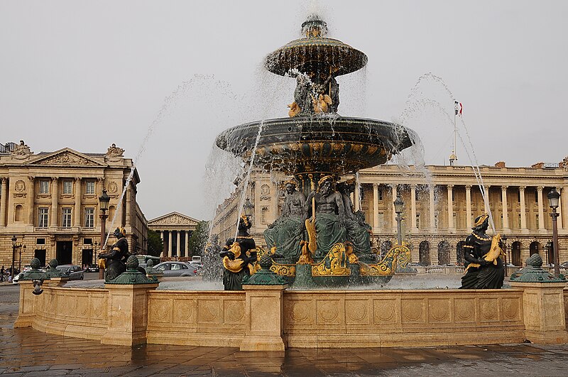 File:Fontaines de la Concorde (Fontaine des Fleuves).jpg