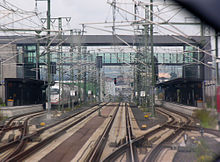 Blick aus dem Führerstand eines in Limburg Süd durchfahrenden ICEs (Fahrtrichtung Köln)