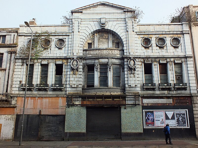 File:Futurist Cinema, Liverpool.JPG