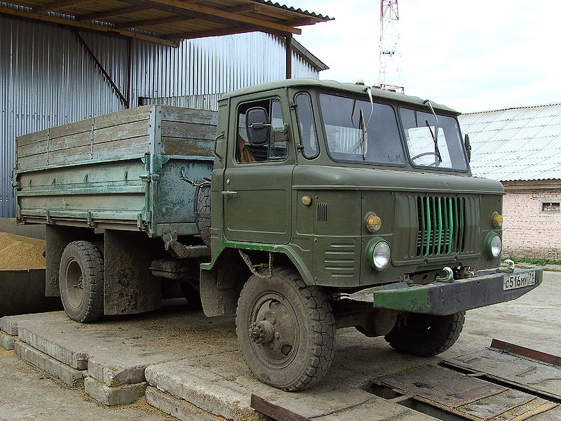 File:GAZ-66 truck.JPG