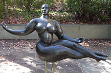 Floating Figur　(1927) オーストラリア国立美術館、彫刻庭園