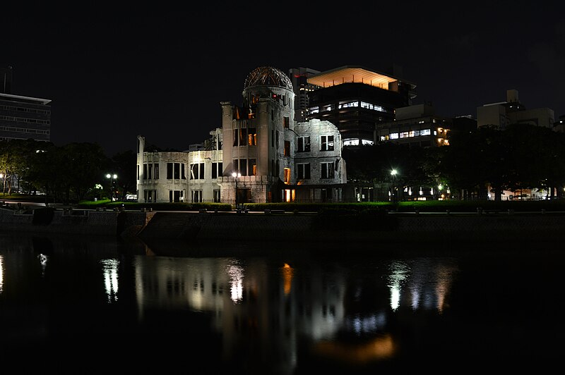 File:Genbakudome by night.jpg