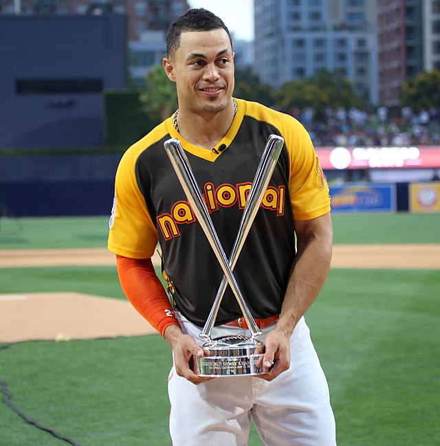 PHOTOS: Home Run Derby & 2019 MLB All-Star Game Caps And Jerseys