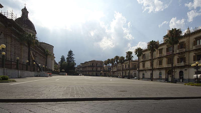 File:Giarre, Catania, Sicily, Italy - panoramio.jpg