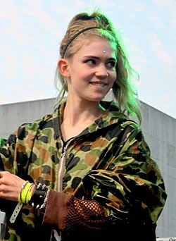 Grimes at SxSW 2012 (cropped).jpg
