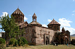 Vue du monastère depuis le nord-ouest (de gauche à droite) : Sourp Astvatsatsin, gavit, Sourp Grigor.