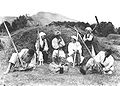 Romanian peasants during the harvest season (1920)