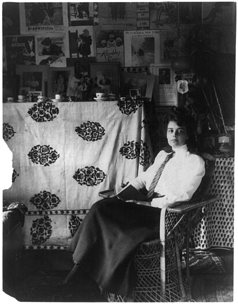 File:Helen (Hay) Whitney, 1875-1944 LCCN2002697462.jpg