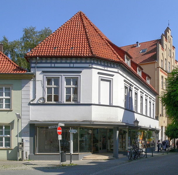 File:Herford, Radewiger Straße 24 2012-09-04 HDR.jpg