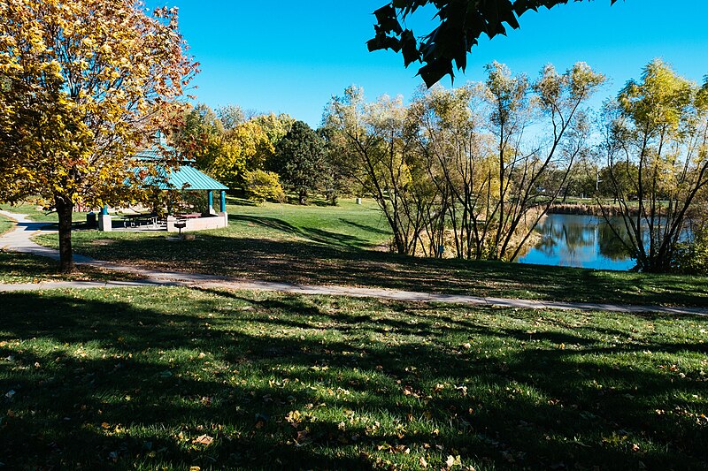 File:Hitchcock Park Omaha, NE.jpg