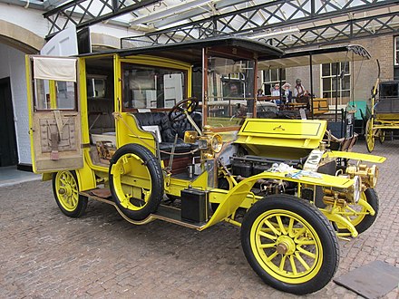 8.6-litre 40–50 hp limousinefor the Earl of Leicester 1909