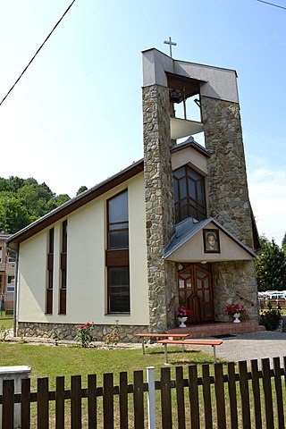 <span class="mw-page-title-main">Hričovské Podhradie</span> Village and municipality in Slovakia